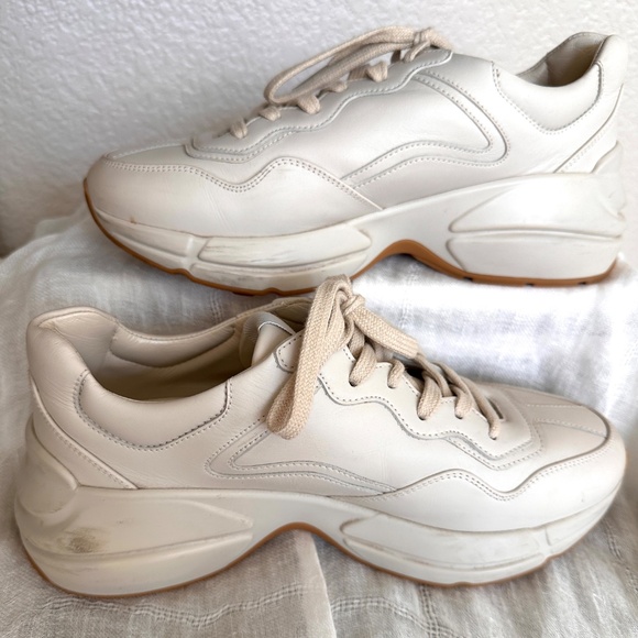 Gucci Runners - Picture 2 of 2